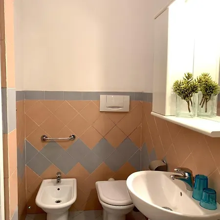 公寓 Ferienwohnung Fuer 4 Personen Ca 40 Qm In Levanto, Italienische Riviera Italienische Westkueste - B60748 *